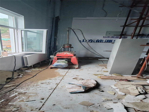 咸安地基基础下沉墙体裂缝加固注浆顶升施工