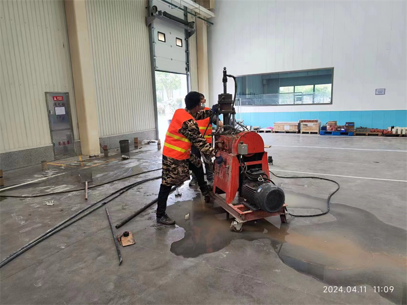 咸安厂房地面下沉塌陷注浆加固施工